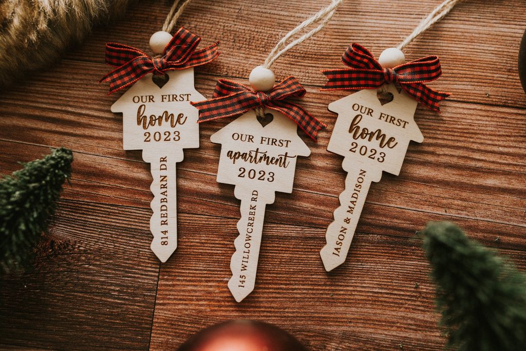 - Personalized Ornaments Store